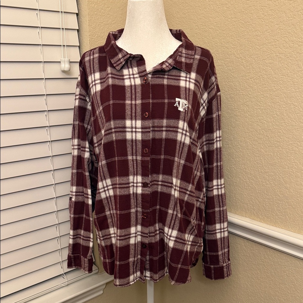 UG Apparel Texas A&M Aggies Plaid Button-Up Women's Blouse Large
